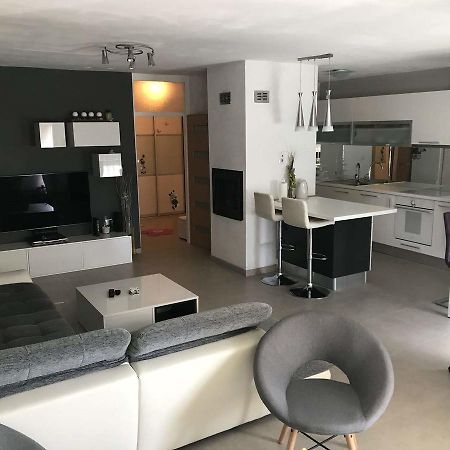 Apartment Spark ซาดาร์ ภายนอก รูปภาพ